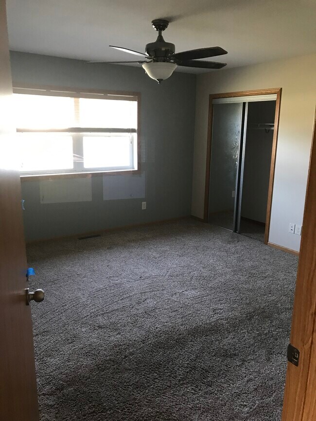 1722 Crooked Ave, Holmen, WI 54636 - photo 4