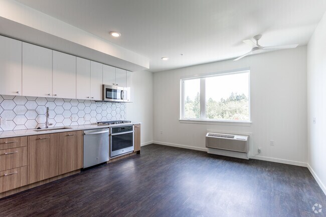 Studio, 1BA - 430 SF