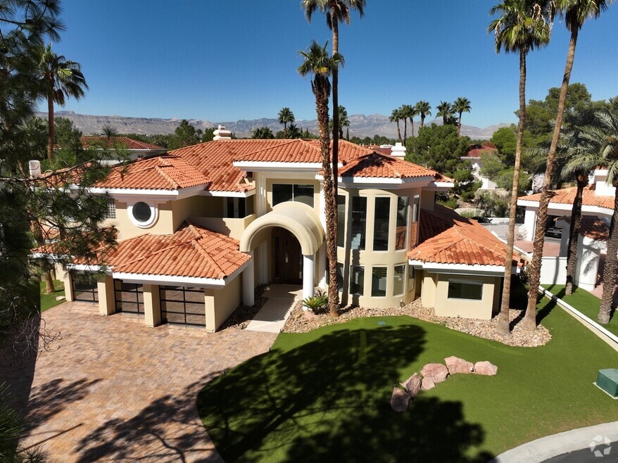 42 Sawgrass Ct, Las Vegas, NV 89113 - photo 2