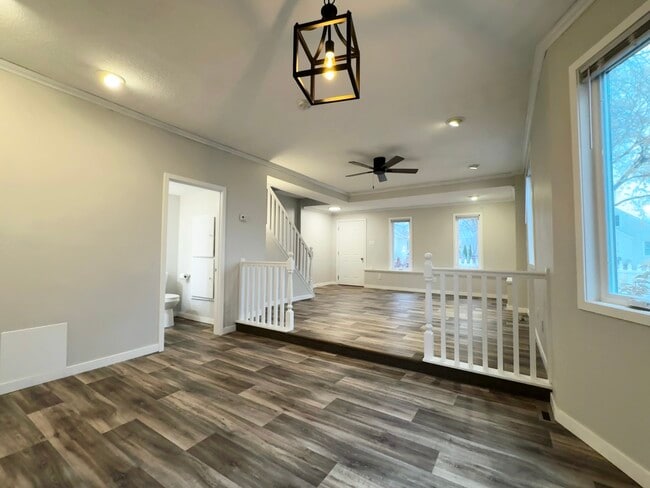 236 11th Ave S, South Saint Paul, MN 55075 - photo 3