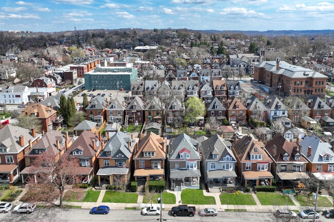 Plenty of 19th and 20th-century architecture houses can be found in Highland Park, PA.