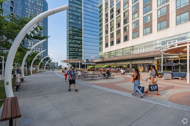 Enjoy the outdoors, good food, and good drinks at The Plaza at Tysons Corner.
