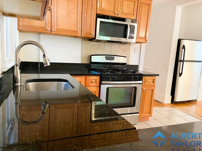 13 Sachem St unit 2, Roxbury Crossing, MA 02120 - photo 5