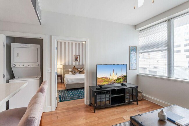 925 Common St unit ID1267817P, New Orleans, LA 70112 - photo 7