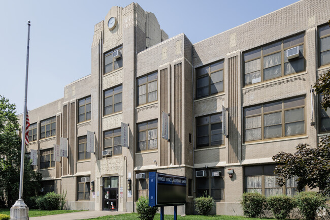 Berkeley Terrace Elementary School serves students in grades PK, K-5.