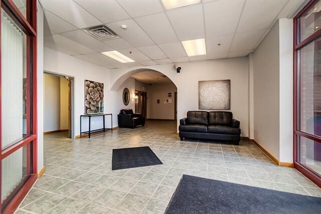 Junction Point unit 304, Madison, WI 53717 - photo 4