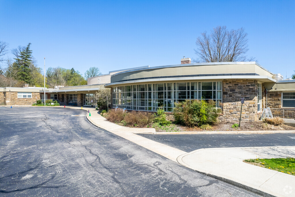 Penn Valley Elementary School serves students living in the Penn Valley neighborhood.