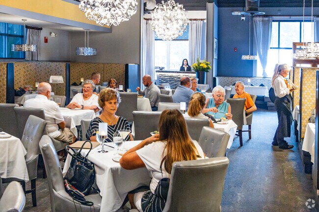 Residents love to grab a delcious meal at the Chop House in Lake Sumter Landing.