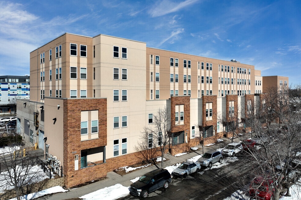 University Dale Apartments