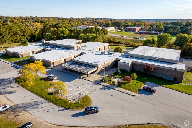 Western Hills Middle School has a B-minus Niche score with a student-teacher ratio of 13 to 1.