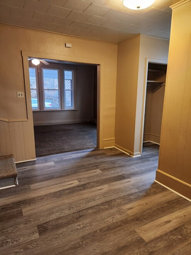 1489 Washington Ave, Altoona, PA 16601 - photo 3