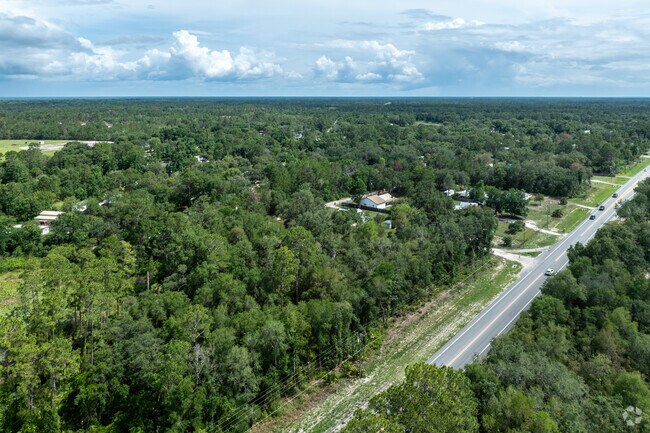 FL-44 runs through the center of Pine Lakes and connects east to DeLand and west to Eustis.