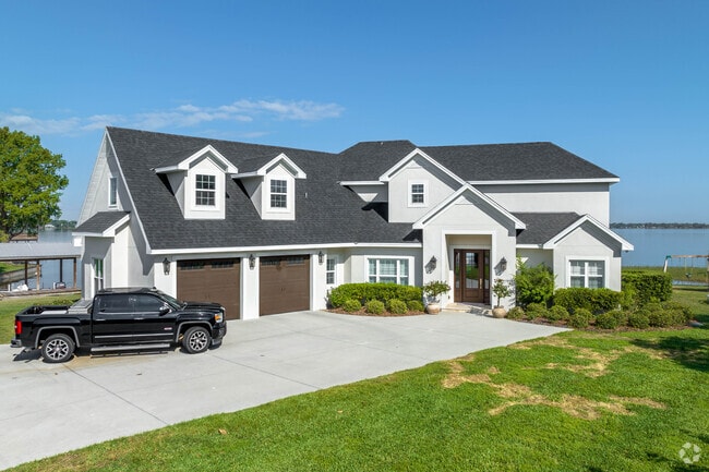 Waterfront housing is ubiquitous, regardless of size or style in Winter Haven.