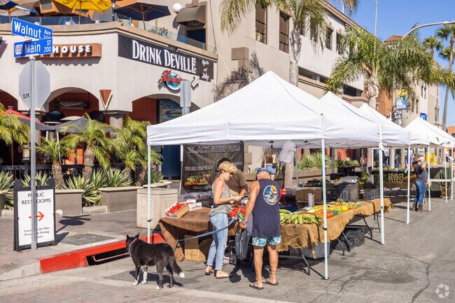 Main Street is closed on Tuesday evenings for the Huntington Beach Surf City Farmers' Market.