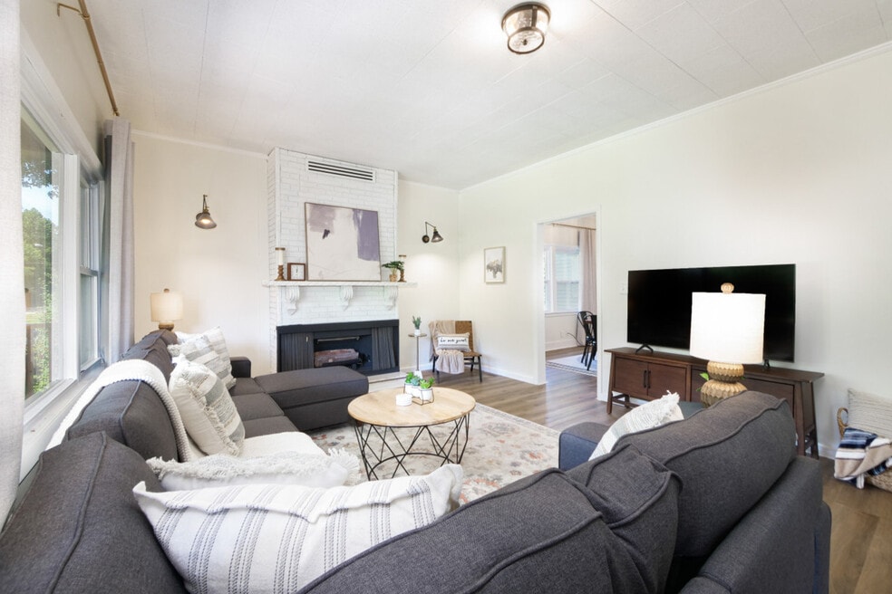 729 E State St unit ID1061034P, Port Clinton, OH 43452 - photo 1