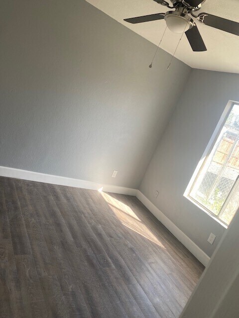 520 N Prospect St unit Aces, Porterville, CA 93257 - photo 6