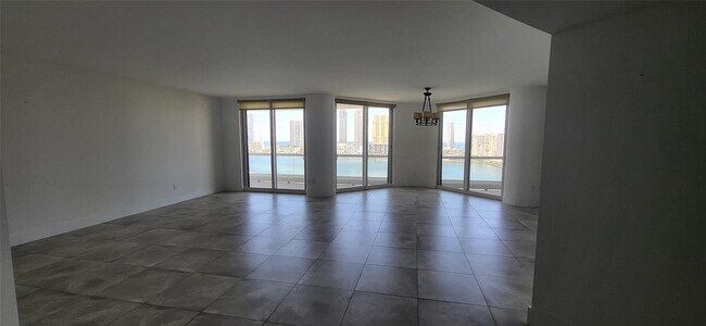 Williams Island 2600 unit 1603, Aventura, FL 33160 - photo 5