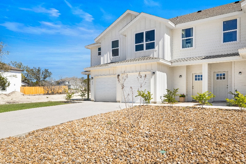 226 Bonnie Bend unit 222, San Antonio, TX 78253 - photo 1