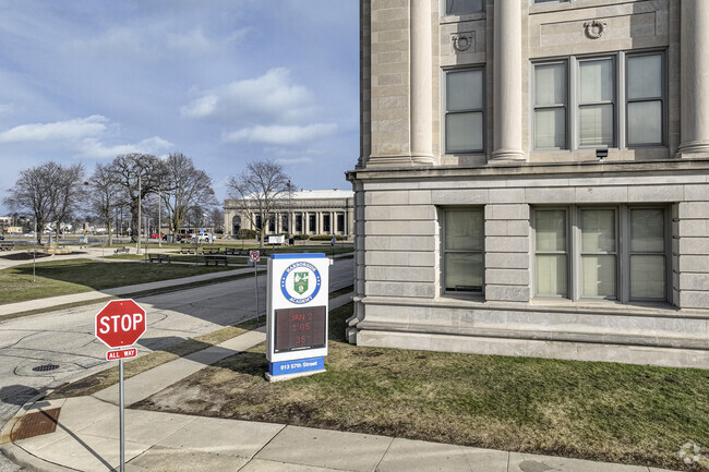 Harborside Academy is a great school in Kenosha.
