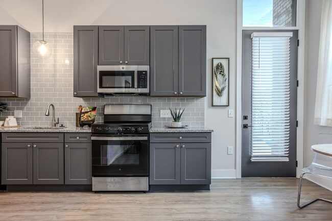 Ogden Apartments, Columbus, OH 43203 - photo 6