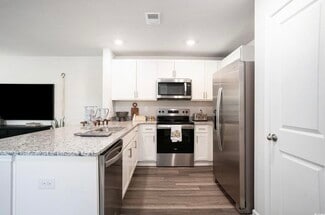 319-323 Honeystone St, Conway, SC 29526