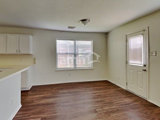 2114 English Green Way, Fresno, TX 77545 - photo 5