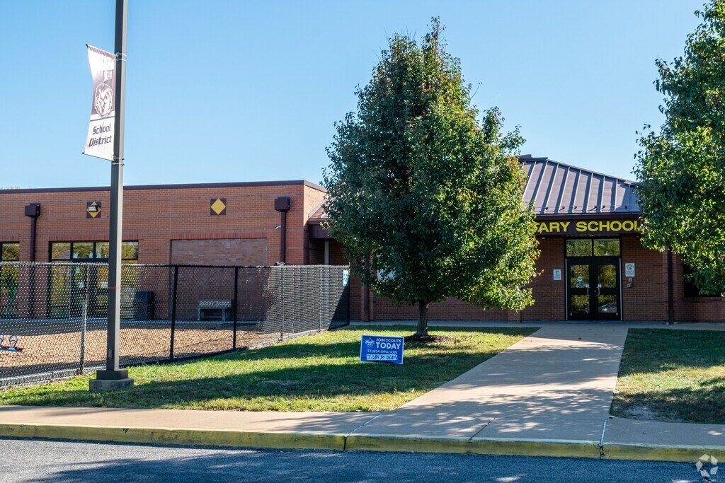 Windsor Elementary School serves students in the Imperial community.