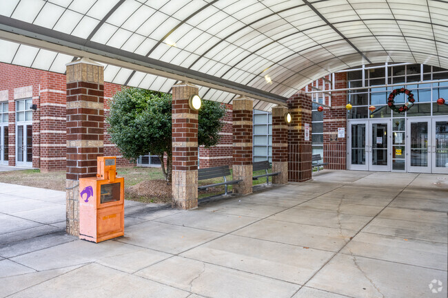 William Ellis Middle School is an above-average public school in Advance, NC.