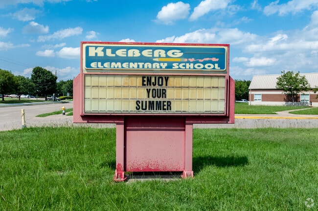 Kleberg Elementary School is where teachers believe and student achieve..