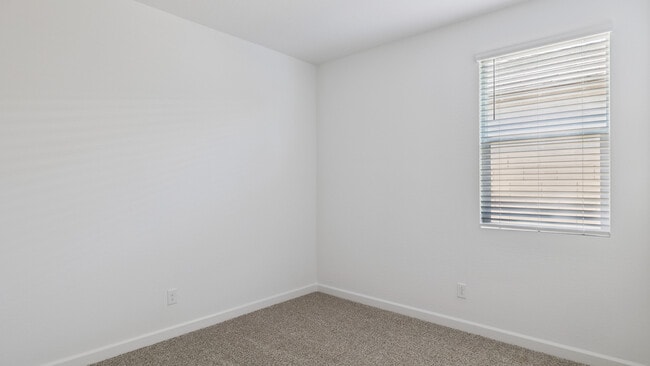 12592 W Mountain View Dr, Avondale, AZ 85323 - photo 7