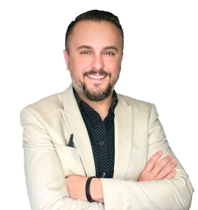 Agent Photo