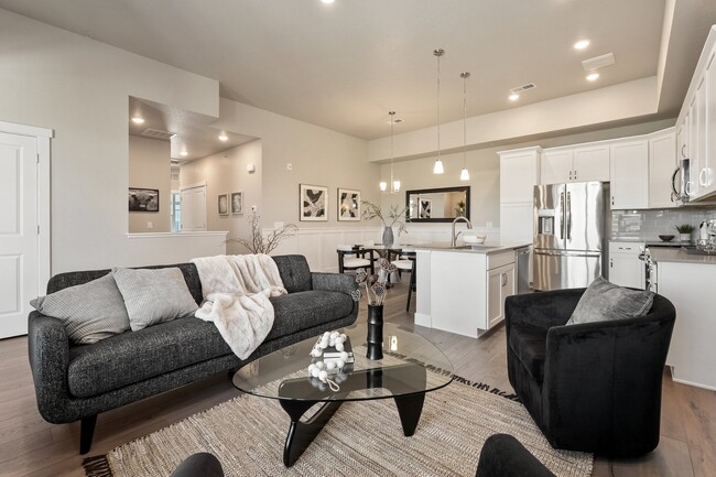 6825 Maple Leaf Dr unit 201, Timnath, CO 80547 - photo 6