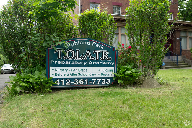 Tolatr Academy has a student teacher ratio of 6 to 1.