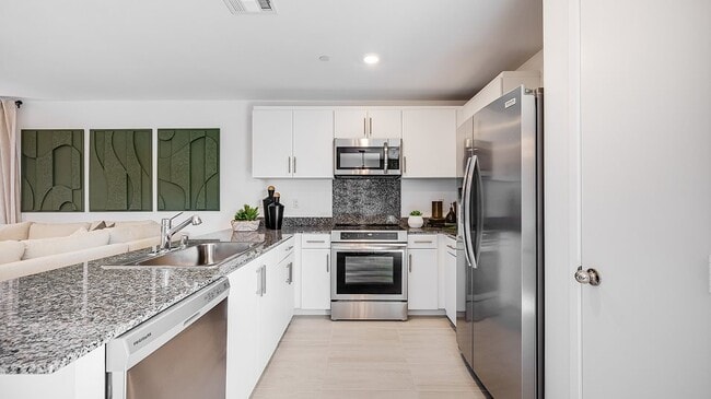 62401 N Candle Tree Ln, Desert Hot Springs, CA 92240 - photo 5