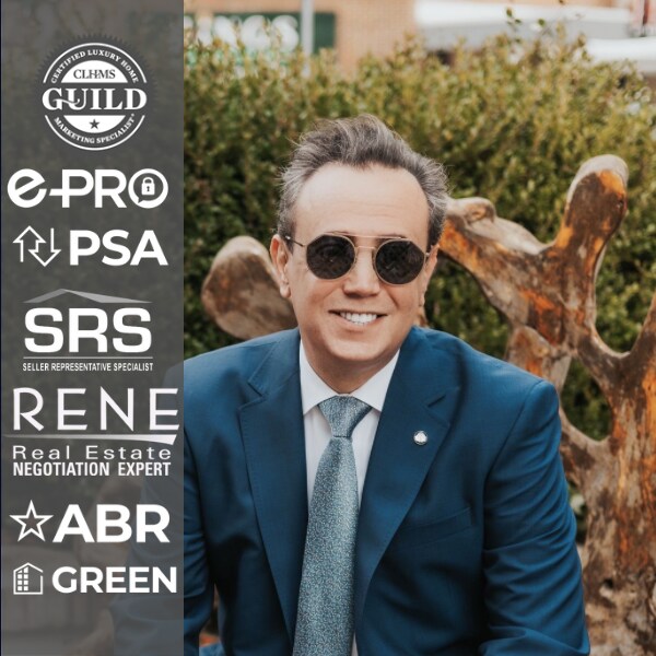Agent Photo