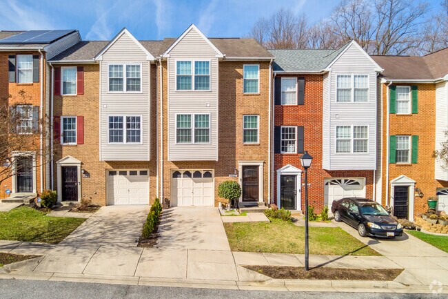 Town homes are another option for prospective Temple Hills residents.