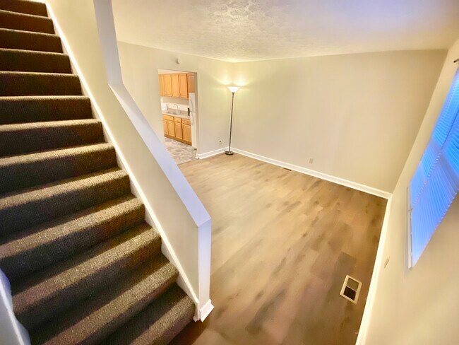 116 Main St unit A, Poca, WV 25159 - photo 3