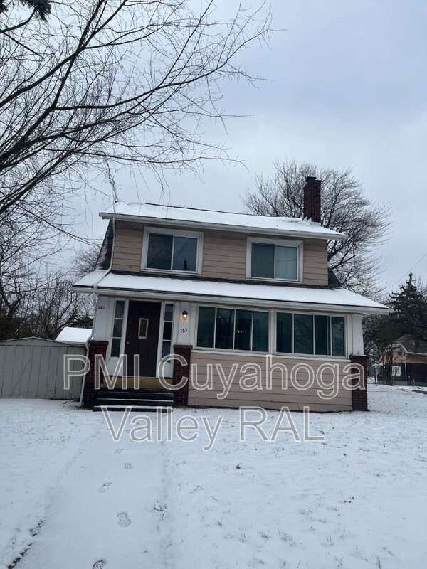 165 Colony Crescent, Akron, OH 44305