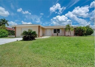 3919 SE 9th Ct, Cape Coral, FL 33904