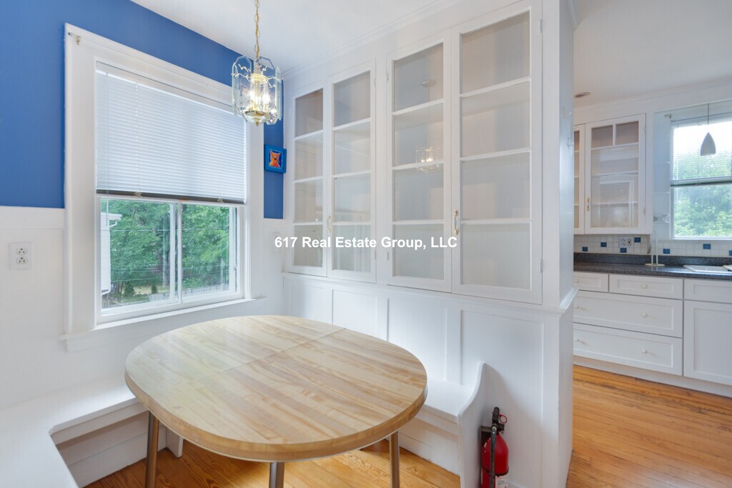 29 Warwick Rd, West Newton, MA 02465