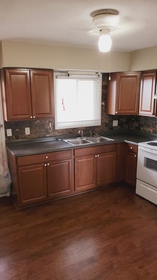 519 N Patsy St, Mediapolis, IA 52637