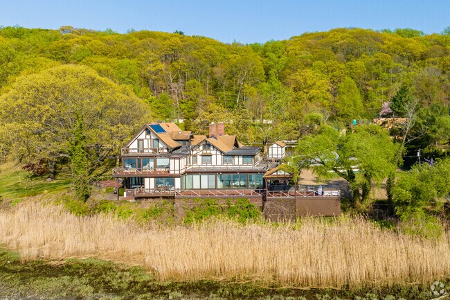 Another Gorgeous Waterfront Mansion in Roslyn Harbor.