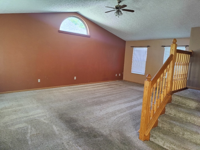 3157 Hines Rd, Columbus, OH 43230 - photo 4