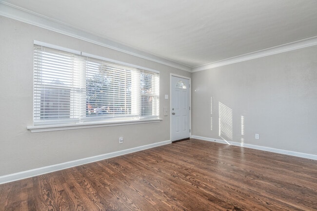 6061 Potomac St unit 6061 Potomac, Saint Louis, MO 63139 - photo 4