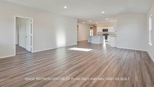 1724 San Jacinto Dr, Brenham, TX 77833 - photo 4