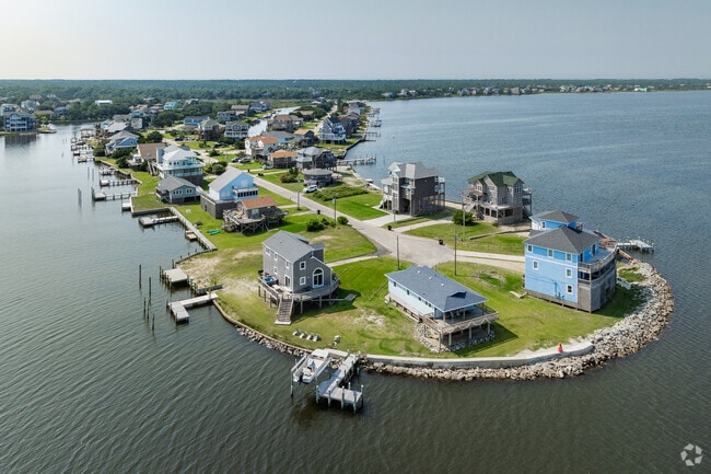Find beautiful homes in quiet neighborhood nestled along the Pamlico Sound in Frisco, NC.