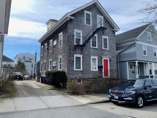 9 Hammond St Unit 1, Newport, RI 02840
