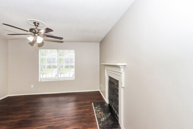 1505 Chelsea Downs Dr NE, Conyers, GA 30013 - photo 5
