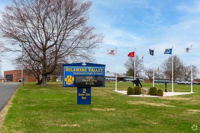 Delaware Valley Regional High School earns a B plus from Niche.