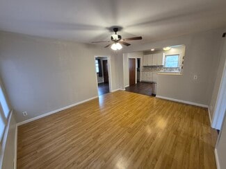 1729 2nd St Unit 1st Floor, Nevada, IA 50201